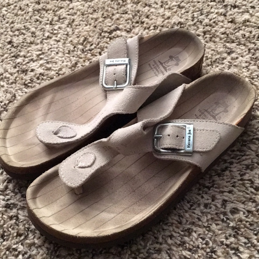 Havana Joe sandals in light grey.